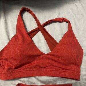 Ptula Bare V Sports Bra - M - Orange